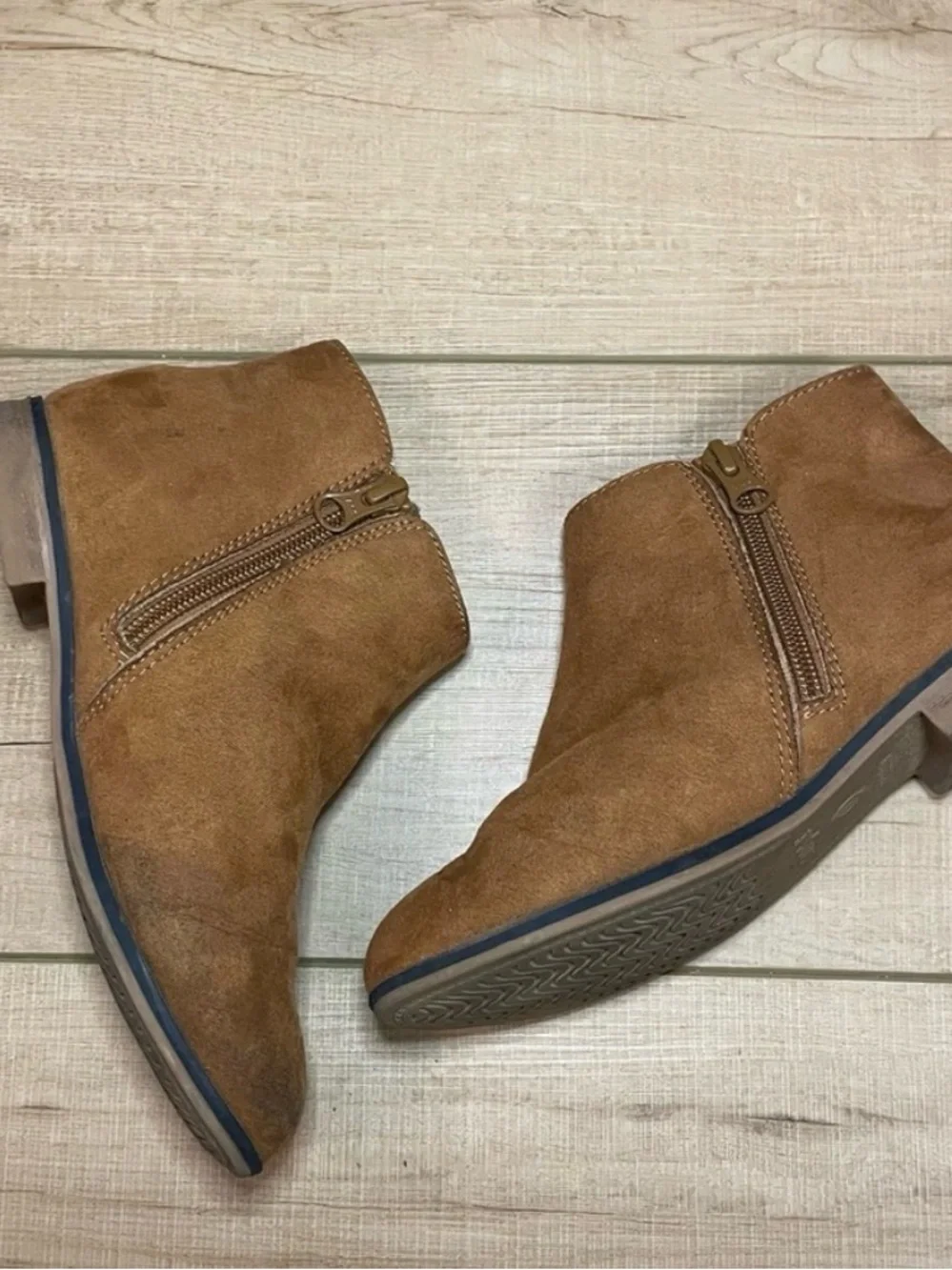 Cat & Jack Girls Ankle Boots in Caramel Tan Size 1
